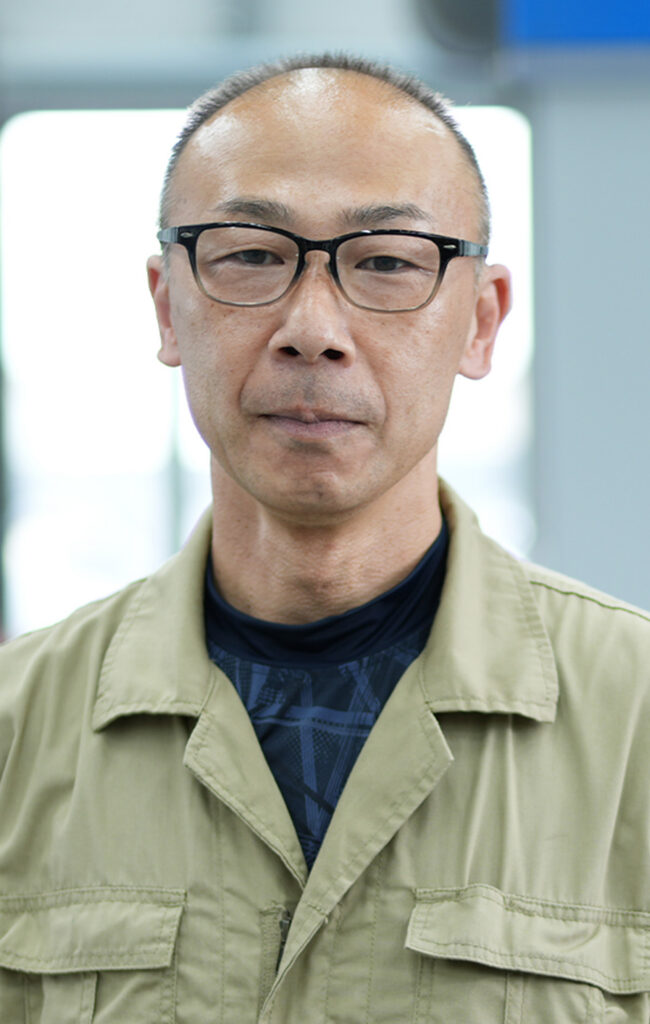 技術を磨き、／仕上がりで信頼に応える。
